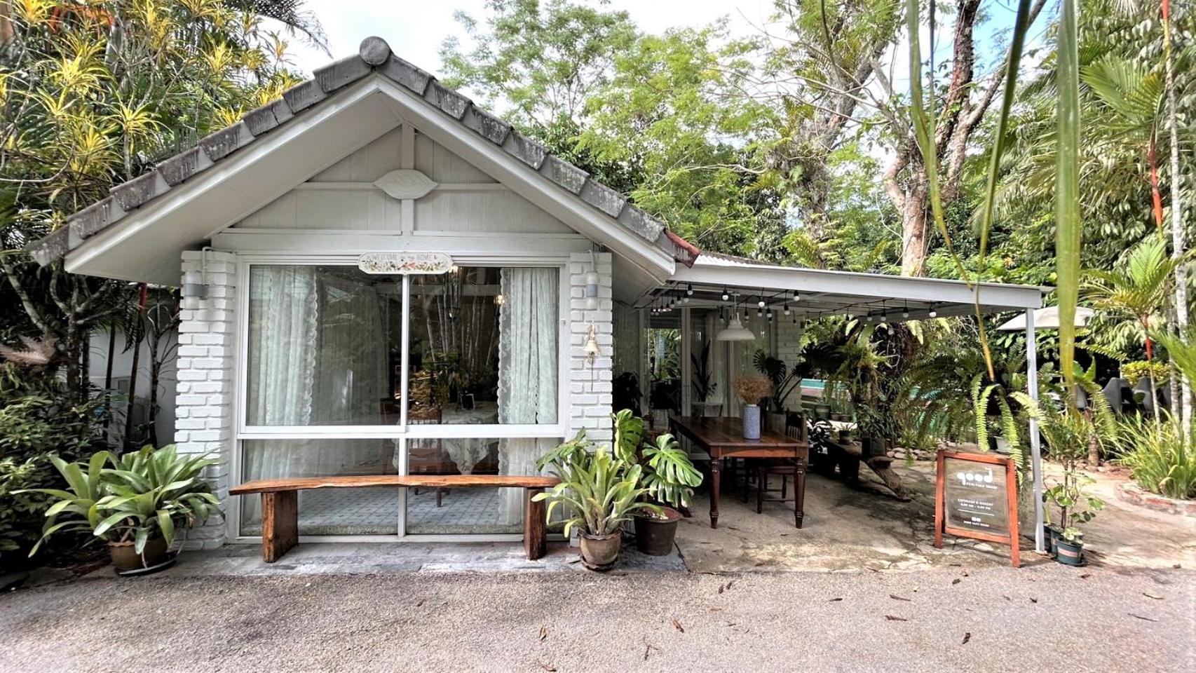Blu Monkey Pooltara Krabi Hotel & Villas Pet Friendly Екстериор снимка